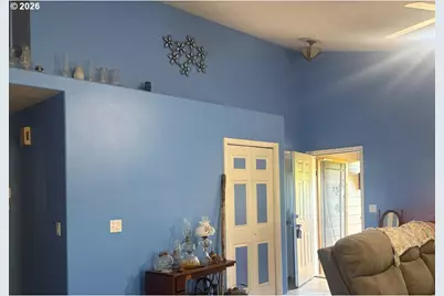 1642 SE Cortland Ave, Dallas, OR 97338 - Photo 10