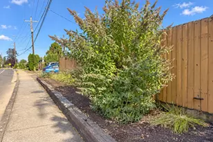 1642 SE Cortland Ave, Dallas, OR 97338 - Photo 22
