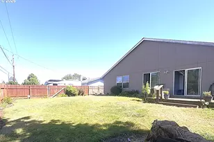 1642 SE Cortland Ave, Dallas, OR 97338 - Photo 20