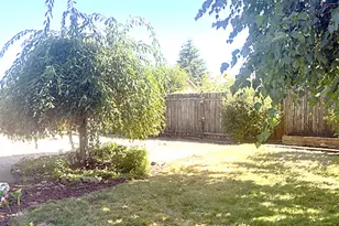 1642 SE Cortland Ave, Dallas, OR 97338 - Photo 6