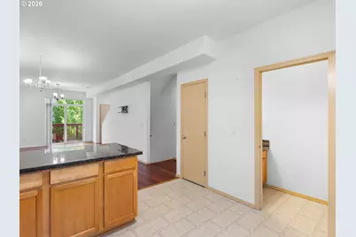 6724 SE 81st Ave, Portland, OR 97206 - Photo 8
