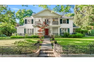 629 SE St Andrews Dr, Portland, OR 97202 - Photo 2