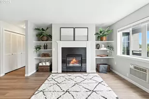 318 NE Roberts Ave, Gresham, OR 97030 - Photo 8