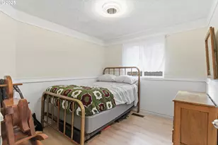 2215 E Oak Dr, Newberg, OR 97132 - Photo 18