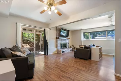 12245 SE Quietwoods St, Happy Valley, OR 97086 - Photo 32