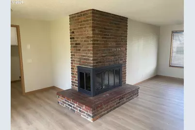 4130 Scenic Dr, Eugene, OR 97404 - Photo 4