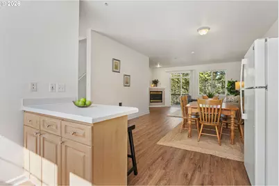 14315 SW Cougar Ridge Dr, Beaverton, OR 97008 - Photo 12