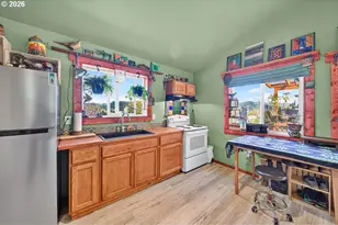 442 Elm Ave, Reedsport, OR 97467 - Photo 20