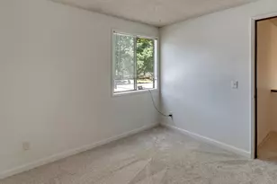 361 NE Village Squire Ave, Gresham, OR 97030 - Photo 30