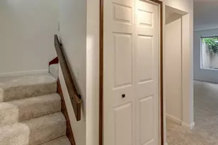 361 NE Village Squire Ave, Gresham, OR 97030 - Photo 8