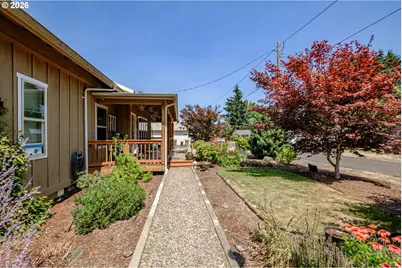 1894 Grape Loop, Sweet Home, OR 97386 - Photo 4