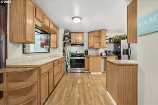 70600 Forest Park Rd, Rainier, OR 97048 - Photo 10