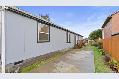 820 Fenwick St, Coos Bay, OR 97420 - Photo 1