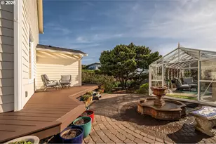 757 Newport Ave SW, Bandon, OR 97411 - Photo 8