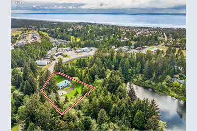 36725 N Hwy 101, Manzanita, OR 97130 - Photo 2
