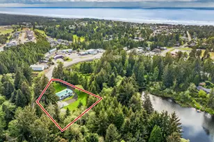 36725 N Hwy 101, Manzanita, OR 97130 - Photo 2