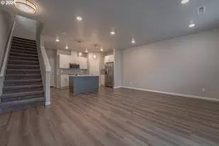 16324 NE 21st St, Vancouver, WA 98684 - Photo 18