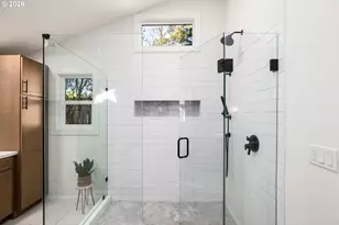 9942 SW 52nd Ave, Portland, OR 97219 - Photo 30