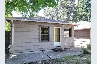 3801 SW Plum St, Portland, OR 97219 - Photo 24