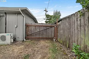 2078 Dewey St, Eugene, OR 97402 - Photo 28