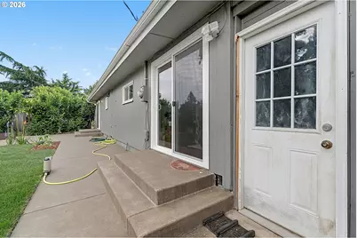 2078 Dewey St, Eugene, OR 97402 - Photo 24