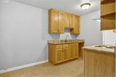 4653 NE Killingsworth St #27, Portland, OR 97218 - Photo 12