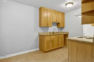 4653 NE Killingsworth St, Portland, OR 97218 - Photo 12