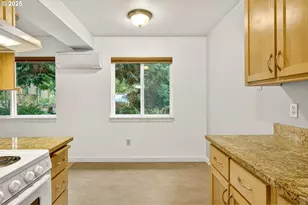 4653 NE Killingsworth St, Portland, OR 97218 - Photo 16