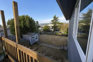 2280 Connecticut Ave, North Bend, OR 97459 - Photo 4