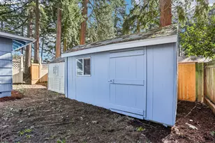 18655 SE Yamhill Cir, Portland, OR 97233 - Photo 42