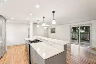 18655 SE Yamhill Cir, Portland, OR 97233 - Photo 12