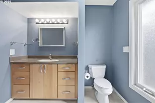 5239 N Emerson Dr, Portland, OR 97217 - Photo 30