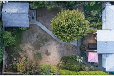 10316 NE Sacramento St, Portland, OR 97220 - Photo 38