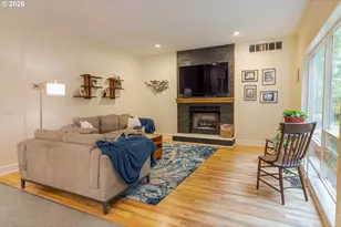 381 Silver Hills Cir SE, Salem, OR 97306 - Photo 6