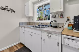 1232 NW Nye St, Newport, OR 97365 - Photo 12