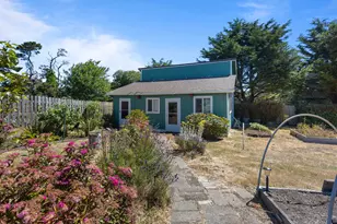 1232 NW Nye St, Newport, OR 97365 - Photo 28