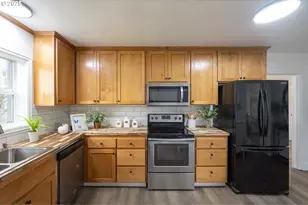 445 SW Mill St, Sheridan, OR 97378 - Photo 20