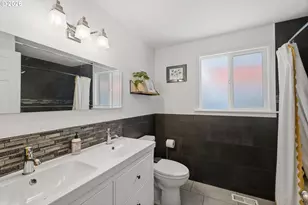 7434 SE 51st Ave, Portland, OR 97206 - Photo 14