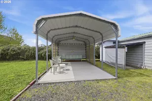 186 40th St, Springfield, OR 97478 - Photo 34