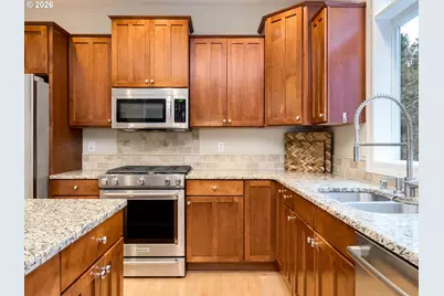 608 NE 115th Cir, Vancouver, WA 98685 - Photo 6