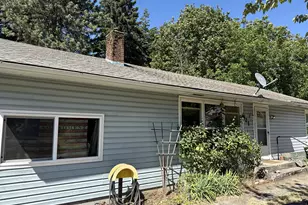 421 SE Sunset Ave, Cascade Locks, OR 97014 - Photo 1