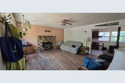 421 SE Sunset Ave, Cascade Locks, OR 97014 - Photo 6