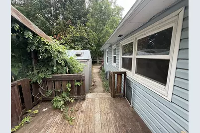 421 SE Sunset Ave, Cascade Locks, OR 97014 - Photo 28