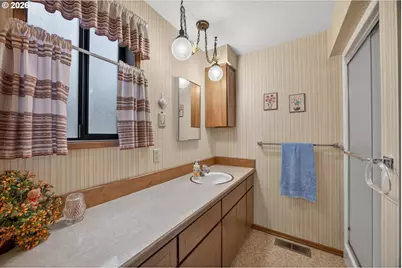 8050 SW 103rd Ave, Beaverton, OR 97008 - Photo 22