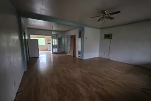 1638 SE Mill St, Roseburg, OR 97470 - Photo 2