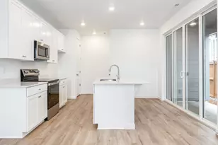 8399 SE Blanton St, Hillsboro, OR 97123 - Photo 6