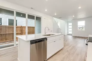 8399 SE Blanton St, Hillsboro, OR 97123 - Photo 10