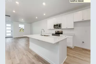 8399 SE Blanton St, Hillsboro, OR 97123 - Photo 8