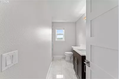 15711 NE Beech St #5F, Portland, OR 97230 - Photo 16