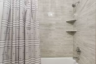 15711 NE Beech St, Portland, OR 97230 - Photo 26